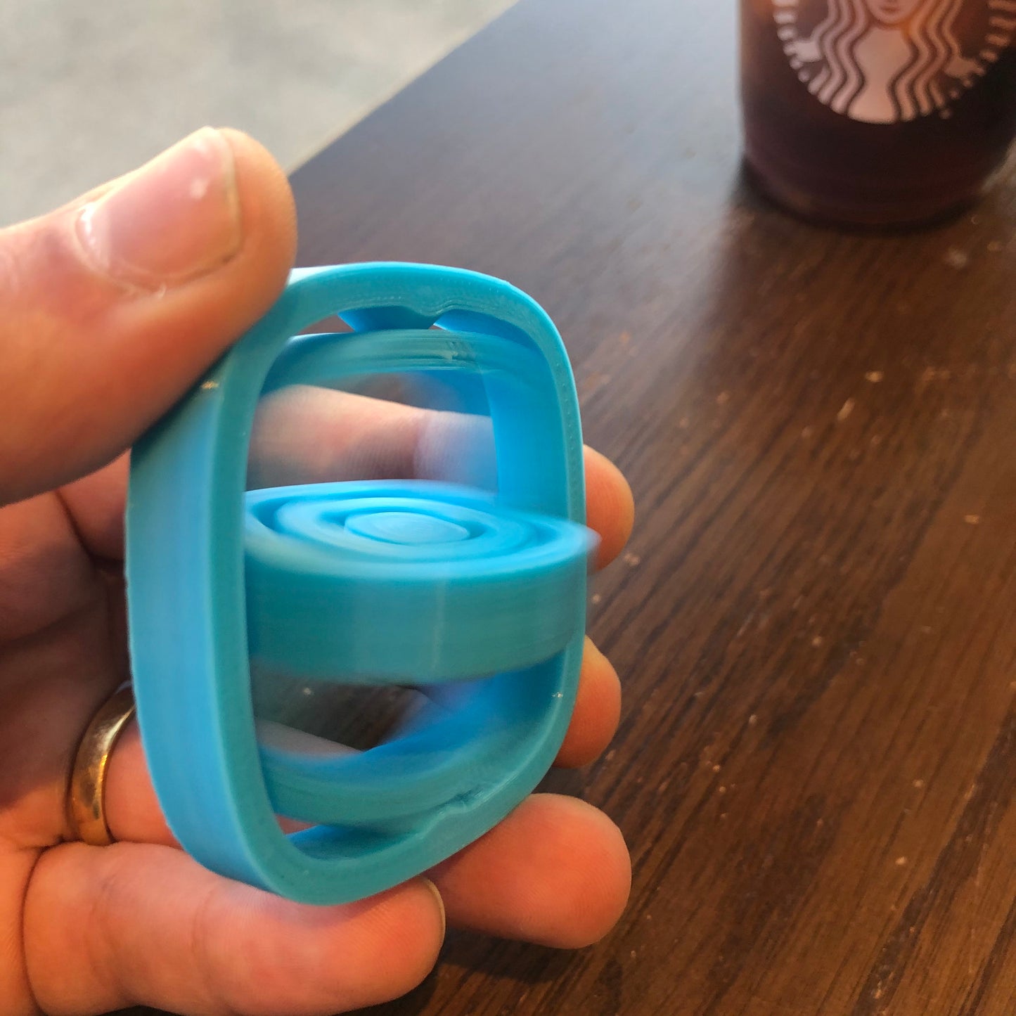 Air spinner fidget toy - Light Pink