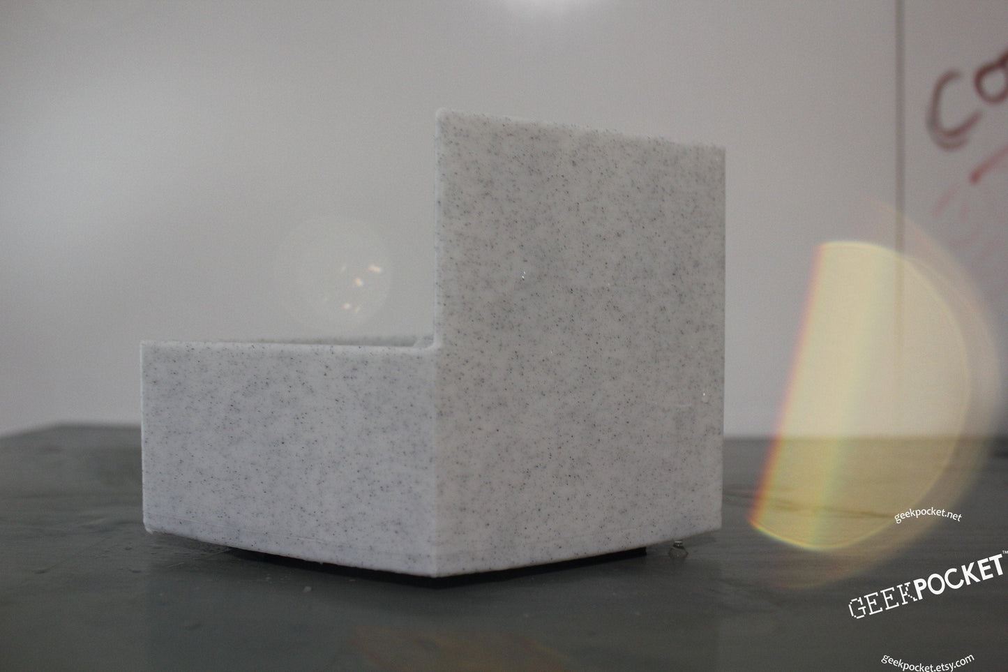 Geometric Pencil holder desk organizer in Marble colored plastic