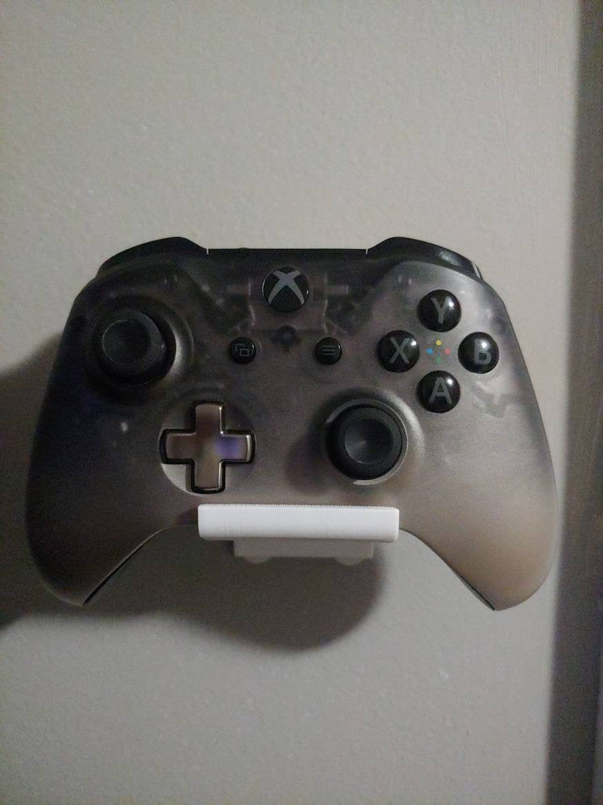 Xbox one controller wall mount